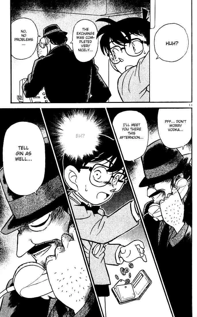 DETECTIVE CONAN - Page 12